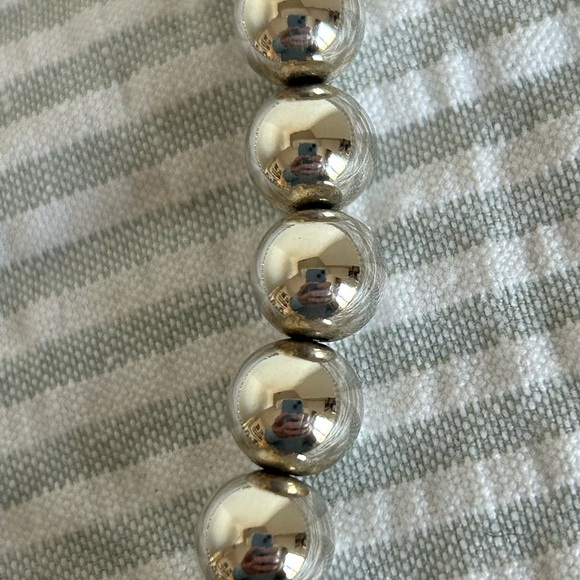 Vintage silver-plated round bead necklace - Picture 3 of 6